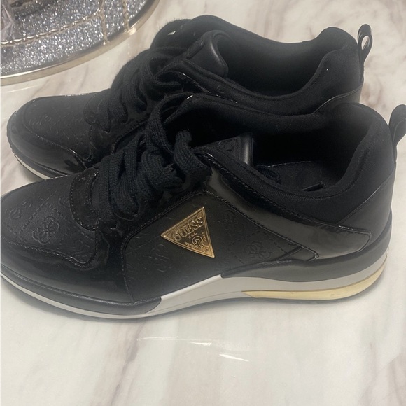 Guess shoes NEW - Picture 1 of 5